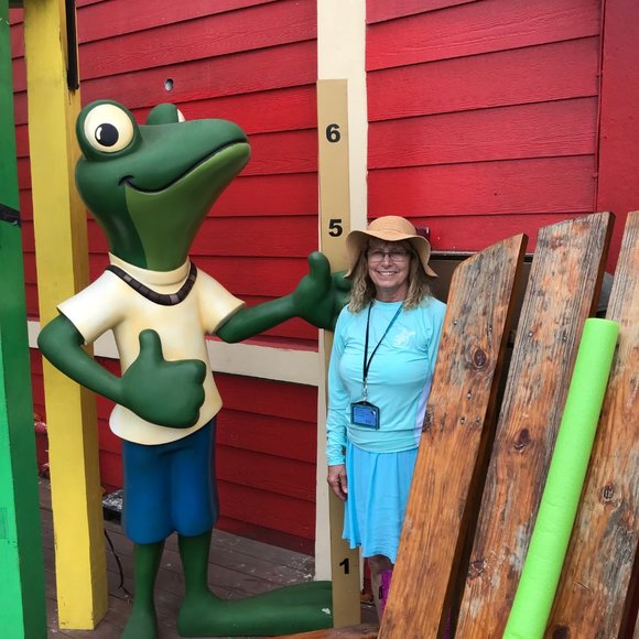 Meet your Posher, Janet - Picture 8 of 8